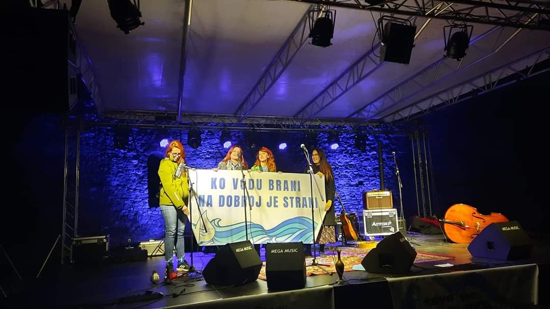Read more about the article Reka se brani lepotom – umetnici podržali borbu za reke u Srbiji
